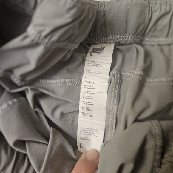 Fabletics joggers L - Picture 3 of 7
